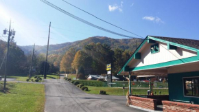 Отель Scottish Inn Maggie Valley  Магги Валли